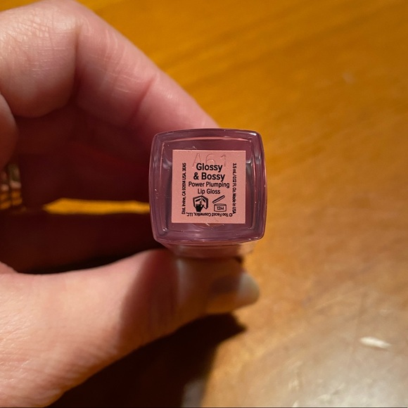 Too Faced Lip Injection Power Plumping Lip Gloss - Picture 6 of 12